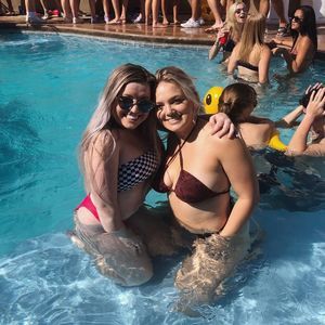 Meet your Posher, Carly